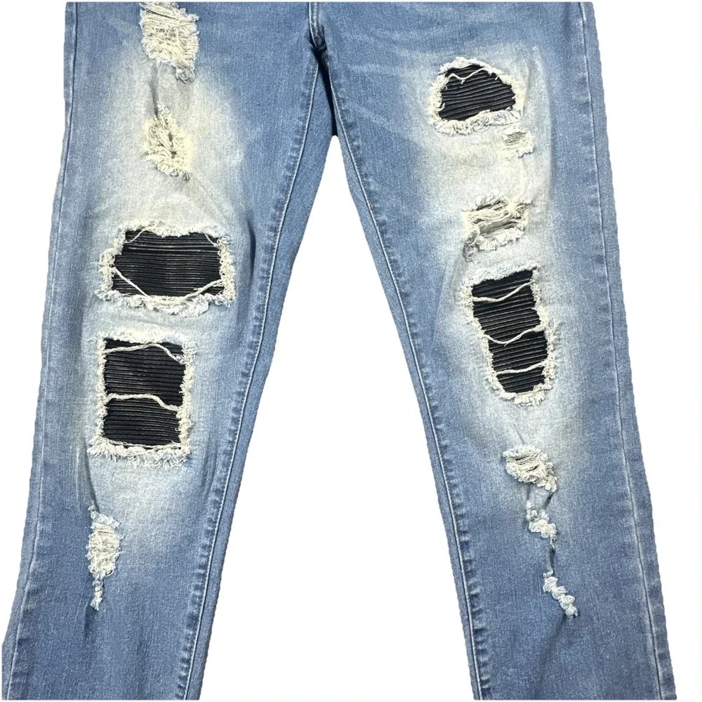 AMIRI Men's Distressed Light Blue Denim Jeans 36x30